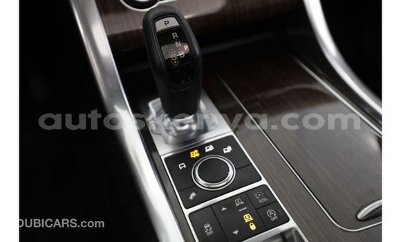 Imported Land Rover Range Rover Black Makiinaa iti Import - Dubai keessatti Central Kenya keessatti Imported Land Rover Range Rover Black Makiinaa iti Import - Dubai keessatti Central Kenya keessatti