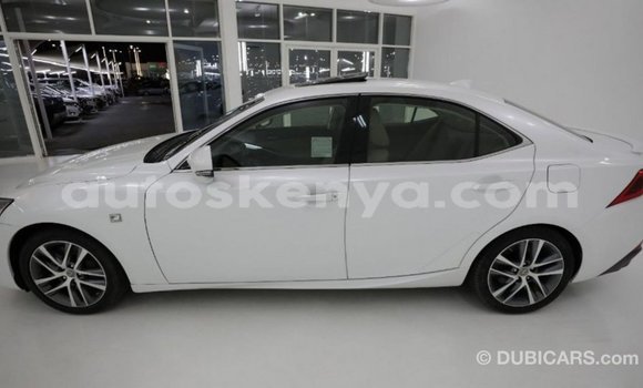 Imported Lexus IS White Makiinaa iti Import - Dubai keessatti Central Kenya keessatti Imported Lexus IS White Makiinaa iti Import - Dubai keessatti Central Kenya keessatti
