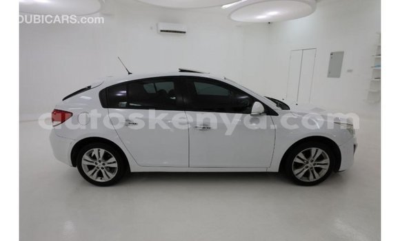 Imported Chevrolet Cruze White Makiinaa iti Import - Dubai keessatti Central Kenya keessatti Imported Chevrolet Cruze White Makiinaa iti Import - Dubai keessatti Central Kenya keessatti