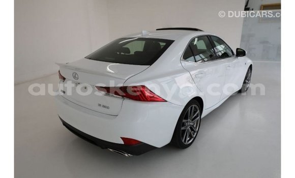 Imported Lexus IS White Makiinaa iti Import - Dubai keessatti Central Kenya keessatti Imported Lexus IS White Makiinaa iti Import - Dubai keessatti Central Kenya keessatti