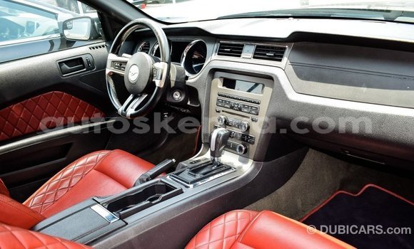 Imported Ford Mustang Black Makiinaa iti Import - Dubai keessatti Central Kenya keessatti Imported Ford Mustang Black Makiinaa iti Import - Dubai keessatti Central Kenya keessatti