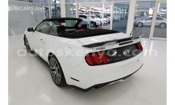 Imported Ford Mustang White Makiinaa iti Import - Dubai keessatti Central Kenya keessatti Imported Ford Mustang White Makiinaa iti Import - Dubai keessatti Central Kenya keessatti