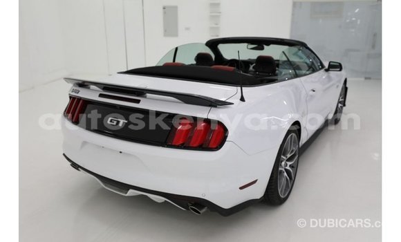 Imported Ford Mustang White Makiinaa iti Import - Dubai keessatti Central Kenya keessatti Imported Ford Mustang White Makiinaa iti Import - Dubai keessatti Central Kenya keessatti