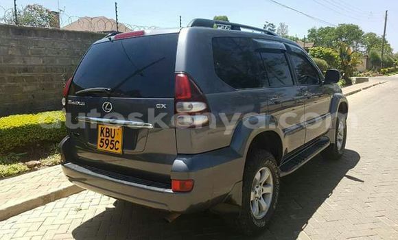 Oofamaa Toyota Prado Silver Makiinaa iti Nairobi keessatti Nairobi keessatti Oofamaa Toyota Prado Silver Makiinaa iti Nairobi keessatti Nairobi keessatti