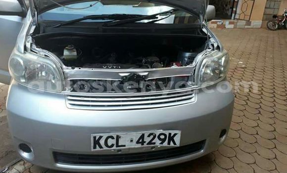 Oofamaa Toyota Porte Silver Makiinaa iti Nairobi keessatti Nairobi keessatti Oofamaa Toyota Porte Silver Makiinaa iti Nairobi keessatti Nairobi keessatti