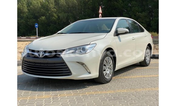 Nunua Imported Toyota Camry Nyeupe Gari ndani ya Import - Dubai nchini Kati Kenya Nunua Imported Toyota Camry Nyeupe Gari ndani ya Import - Dubai nchini Kati Kenya