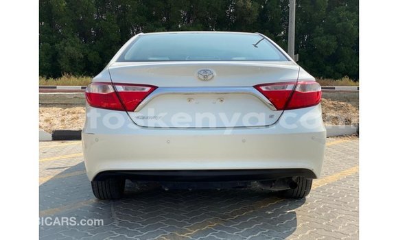 Nunua Imported Toyota Camry Nyeupe Gari ndani ya Import - Dubai nchini Kati Kenya Nunua Imported Toyota Camry Nyeupe Gari ndani ya Import - Dubai nchini Kati Kenya