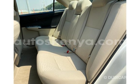 Nunua Imported Toyota Camry Nyeupe Gari ndani ya Import - Dubai nchini Kati Kenya Nunua Imported Toyota Camry Nyeupe Gari ndani ya Import - Dubai nchini Kati Kenya