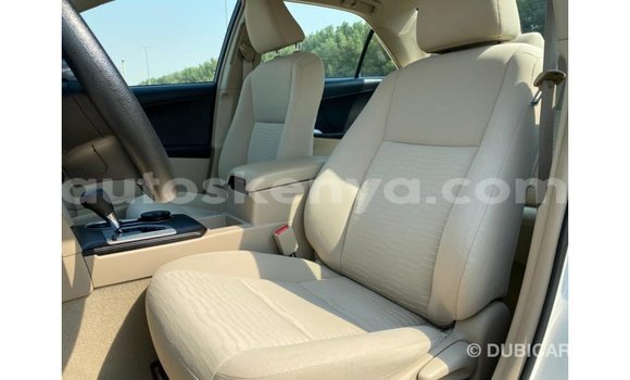 Nunua Imported Toyota Camry Nyeupe Gari ndani ya Import - Dubai nchini Kati Kenya Nunua Imported Toyota Camry Nyeupe Gari ndani ya Import - Dubai nchini Kati Kenya