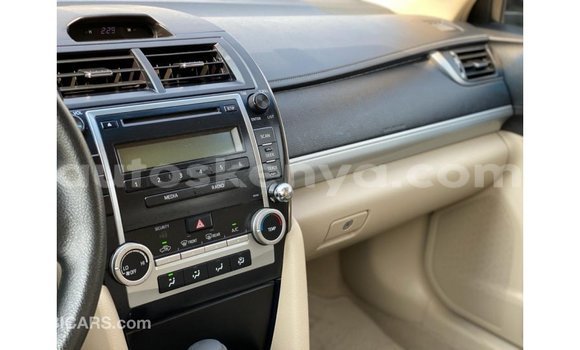 Nunua Imported Toyota Camry Nyeupe Gari ndani ya Import - Dubai nchini Kati Kenya Nunua Imported Toyota Camry Nyeupe Gari ndani ya Import - Dubai nchini Kati Kenya