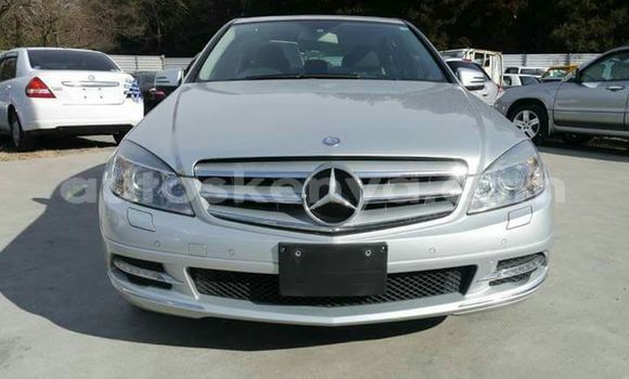 Oofamaa Mercedes‒Benz E–Class Silver Makiinaa iti Nairobi keessatti Nairobi keessatti Oofamaa Mercedes‒Benz E–Class Silver Makiinaa iti Nairobi keessatti Nairobi keessatti