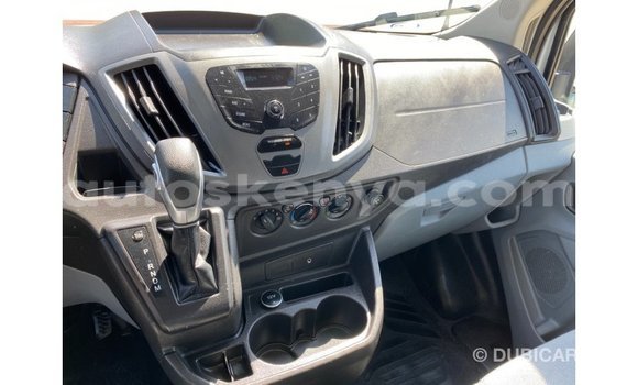 Imported Ford Club Wagon White Makiinaa iti Import - Dubai keessatti Central Kenya keessatti Imported Ford Club Wagon White Makiinaa iti Import - Dubai keessatti Central Kenya keessatti