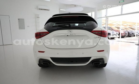 Imported Infiniti Q30 White Makiinaa iti Import - Dubai keessatti Central Kenya keessatti Imported Infiniti Q30 White Makiinaa iti Import - Dubai keessatti Central Kenya keessatti