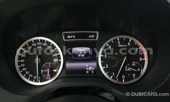 Imported Infiniti Q30 White Makiinaa iti Import - Dubai keessatti Central Kenya keessatti Imported Infiniti Q30 White Makiinaa iti Import - Dubai keessatti Central Kenya keessatti