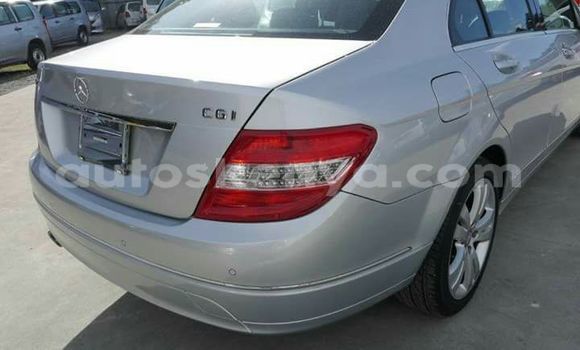 Oofamaa Mercedes‒Benz E–Class Silver Makiinaa iti Nairobi keessatti Nairobi keessatti Oofamaa Mercedes‒Benz E–Class Silver Makiinaa iti Nairobi keessatti Nairobi keessatti
