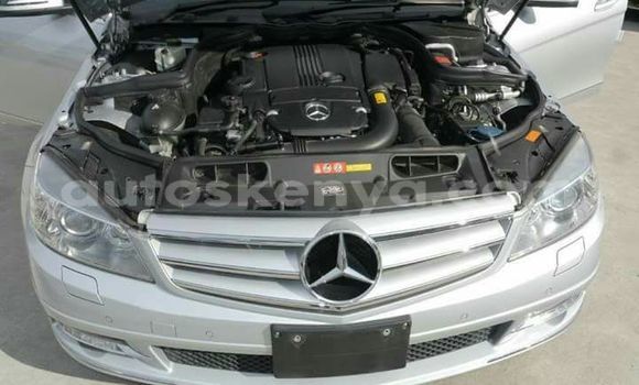 Oofamaa Mercedes‒Benz E–Class Silver Makiinaa iti Nairobi keessatti Nairobi keessatti Oofamaa Mercedes‒Benz E–Class Silver Makiinaa iti Nairobi keessatti Nairobi keessatti