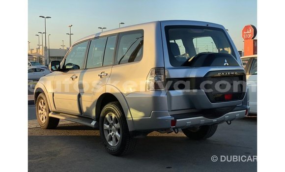 Nunua Imported Mitsubishi Pajero Nyingine Gari ndani ya Import - Dubai nchini Kati Kenya Nunua Imported Mitsubishi Pajero Nyingine Gari ndani ya Import - Dubai nchini Kati Kenya