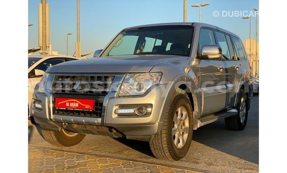 Nunua Imported Mitsubishi Pajero Nyingine Gari ndani ya Import - Dubai nchini Kati Kenya Nunua Imported Mitsubishi Pajero Nyingine Gari ndani ya Import - Dubai nchini Kati Kenya
