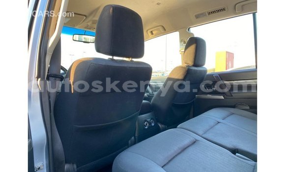 Nunua Imported Mitsubishi Pajero Nyingine Gari ndani ya Import - Dubai nchini Kati Kenya Nunua Imported Mitsubishi Pajero Nyingine Gari ndani ya Import - Dubai nchini Kati Kenya
