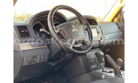 Nunua Imported Mitsubishi Pajero Nyingine Gari ndani ya Import - Dubai nchini Kati Kenya Nunua Imported Mitsubishi Pajero Nyingine Gari ndani ya Import - Dubai nchini Kati Kenya