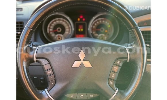 Nunua Imported Mitsubishi Pajero Nyingine Gari ndani ya Import - Dubai nchini Kati Kenya Nunua Imported Mitsubishi Pajero Nyingine Gari ndani ya Import - Dubai nchini Kati Kenya