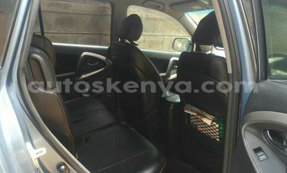 Oofamaa Toyota RAV4 Blue Makiinaa iti Nairobi keessatti Nairobi keessatti Oofamaa Toyota RAV4 Blue Makiinaa iti Nairobi keessatti Nairobi keessatti