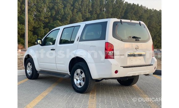Imported Nissan Pathfinder White Makiinaa iti Import - Dubai keessatti Central Kenya keessatti Imported Nissan Pathfinder White Makiinaa iti Import - Dubai keessatti Central Kenya keessatti