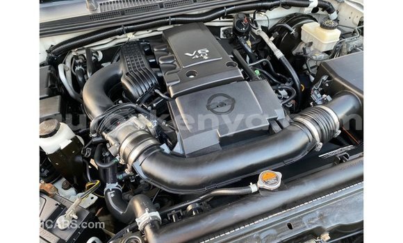 Imported Nissan Pathfinder White Makiinaa iti Import - Dubai keessatti Central Kenya keessatti Imported Nissan Pathfinder White Makiinaa iti Import - Dubai keessatti Central Kenya keessatti