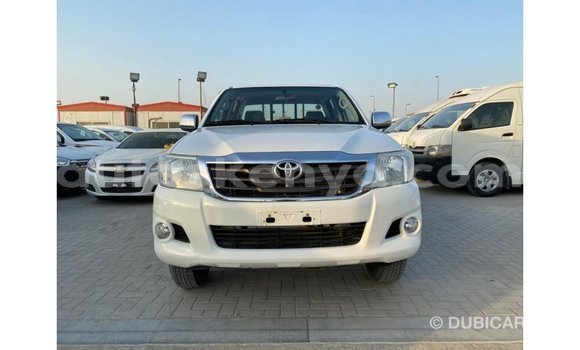 Buy Import Toyota Hilux White Car in Import - Dubai in Central Kenya Buy Import Toyota Hilux White Car in Import - Dubai in Central Kenya