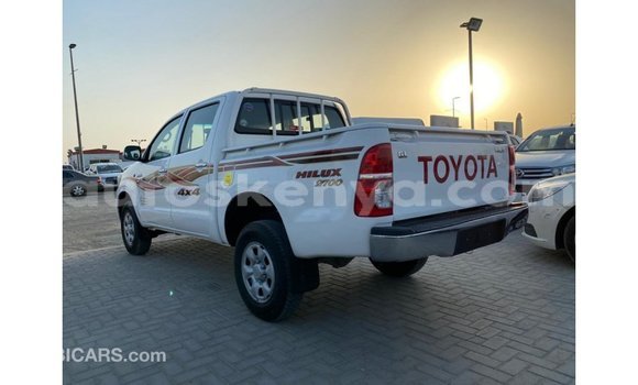 Buy Import Toyota Hilux White Car in Import - Dubai in Central Kenya Buy Import Toyota Hilux White Car in Import - Dubai in Central Kenya
