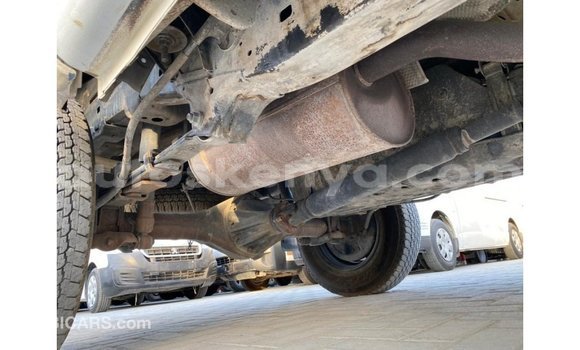 Buy Import Toyota Hilux White Car in Import - Dubai in Central Kenya Buy Import Toyota Hilux White Car in Import - Dubai in Central Kenya