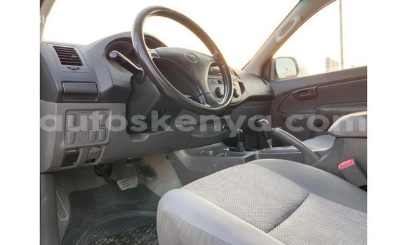 Buy Import Toyota Hilux White Car in Import - Dubai in Central Kenya Buy Import Toyota Hilux White Car in Import - Dubai in Central Kenya