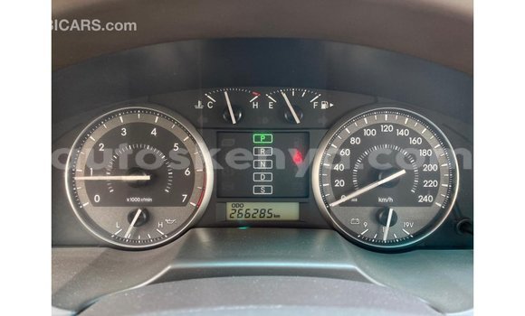 Imported Toyota Land Cruiser White Makiinaa iti Import - Dubai keessatti Central Kenya keessatti Imported Toyota Land Cruiser White Makiinaa iti Import - Dubai keessatti Central Kenya keessatti