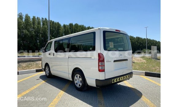 Buy Import Toyota Hiace White Car in Import - Dubai in Central Kenya Buy Import Toyota Hiace White Car in Import - Dubai in Central Kenya