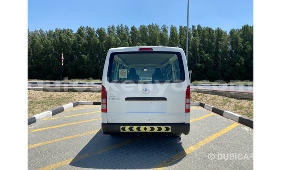 Buy Import Toyota Hiace White Car in Import - Dubai in Central Kenya Buy Import Toyota Hiace White Car in Import - Dubai in Central Kenya
