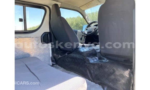 Buy Import Toyota Hiace White Car in Import - Dubai in Central Kenya Buy Import Toyota Hiace White Car in Import - Dubai in Central Kenya
