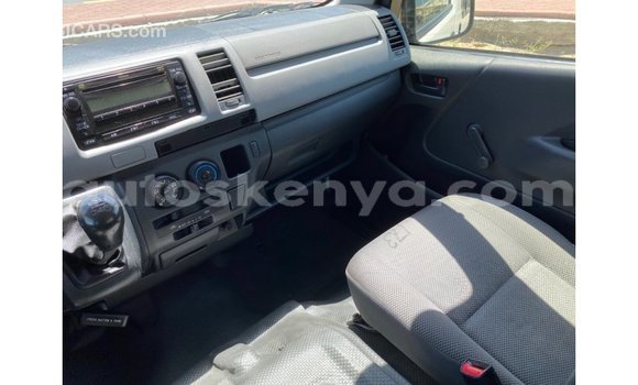 Buy Import Toyota Hiace White Car in Import - Dubai in Central Kenya Buy Import Toyota Hiace White Car in Import - Dubai in Central Kenya