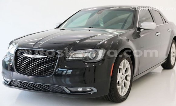 Nunua Imported Chrysler 300 Nyeusi Gari ndani ya Import - Dubai nchini Kati Kenya Nunua Imported Chrysler 300 Nyeusi Gari ndani ya Import - Dubai nchini Kati Kenya