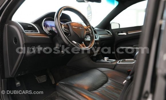 Nunua Imported Chrysler 300 Nyeusi Gari ndani ya Import - Dubai nchini Kati Kenya Nunua Imported Chrysler 300 Nyeusi Gari ndani ya Import - Dubai nchini Kati Kenya