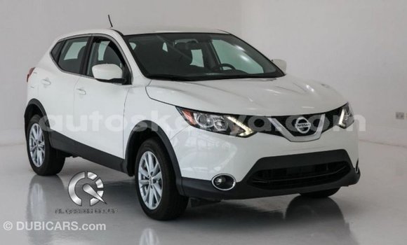 Nunua Imported Nissan Rogue Nyeupe Gari ndani ya Import - Dubai nchini Kati Kenya Nunua Imported Nissan Rogue Nyeupe Gari ndani ya Import - Dubai nchini Kati Kenya