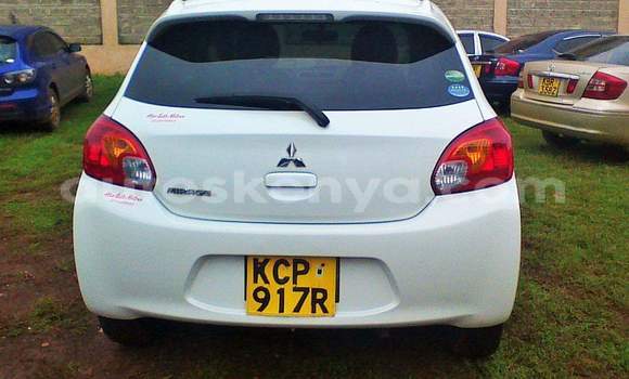 Oofamaa Mitsubishi Mirage White Makiinaa iti Nairobi keessatti Nairobi keessatti Oofamaa Mitsubishi Mirage White Makiinaa iti Nairobi keessatti Nairobi keessatti