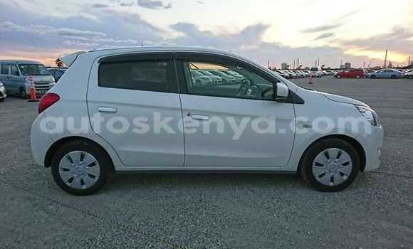 Oofamaa Mitsubishi Mirage White Makiinaa iti Nairobi keessatti Nairobi keessatti Oofamaa Mitsubishi Mirage White Makiinaa iti Nairobi keessatti Nairobi keessatti