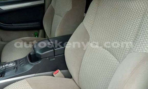 Oofamaa Toyota Surf White Makiinaa iti Nairobi keessatti Nairobi keessatti Oofamaa Toyota Surf White Makiinaa iti Nairobi keessatti Nairobi keessatti