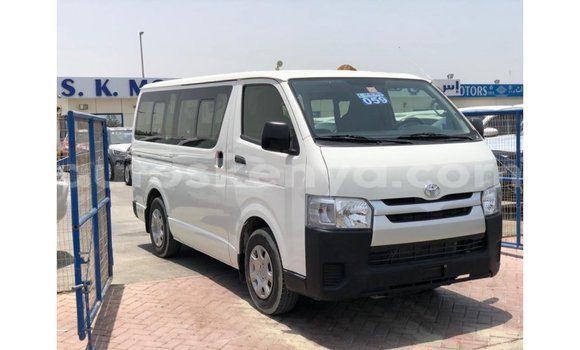Nunua Imported Toyota DA Nyeupe Lori ndani ya Import - Dubai nchini Kati Kenya Nunua Imported Toyota DA Nyeupe Lori ndani ya Import - Dubai nchini Kati Kenya