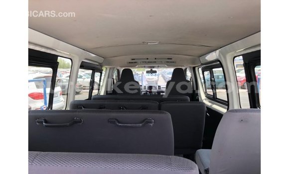 Nunua Imported Toyota DA Nyeupe Lori ndani ya Import - Dubai nchini Kati Kenya Nunua Imported Toyota DA Nyeupe Lori ndani ya Import - Dubai nchini Kati Kenya