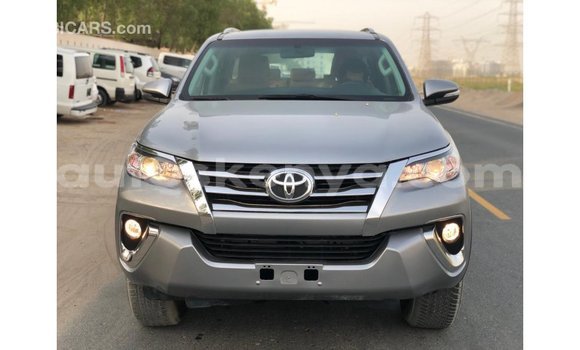 Nunua Imported Toyota Fortuner Nyingine Gari ndani ya Import - Dubai nchini Kati Kenya Nunua Imported Toyota Fortuner Nyingine Gari ndani ya Import - Dubai nchini Kati Kenya