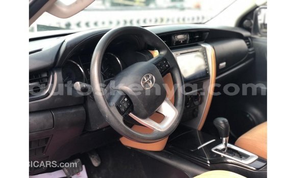 Nunua Imported Toyota Fortuner Nyingine Gari ndani ya Import - Dubai nchini Kati Kenya Nunua Imported Toyota Fortuner Nyingine Gari ndani ya Import - Dubai nchini Kati Kenya