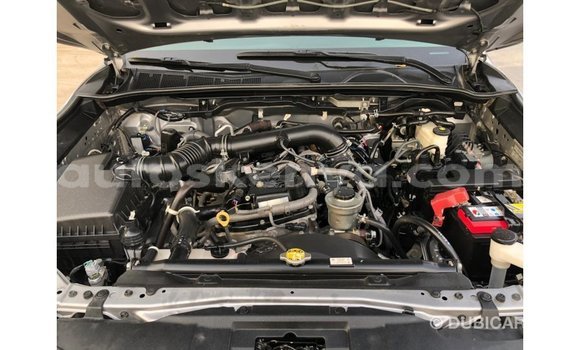 Nunua Imported Toyota Fortuner Nyingine Gari ndani ya Import - Dubai nchini Kati Kenya Nunua Imported Toyota Fortuner Nyingine Gari ndani ya Import - Dubai nchini Kati Kenya