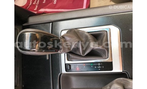 Imported Toyota Prado White Makiinaa iti Import - Dubai keessatti Central Kenya keessatti Imported Toyota Prado White Makiinaa iti Import - Dubai keessatti Central Kenya keessatti