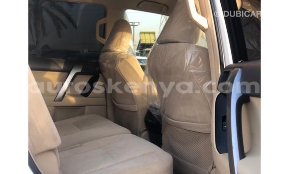 Imported Toyota Prado White Makiinaa iti Import - Dubai keessatti Central Kenya keessatti Imported Toyota Prado White Makiinaa iti Import - Dubai keessatti Central Kenya keessatti
